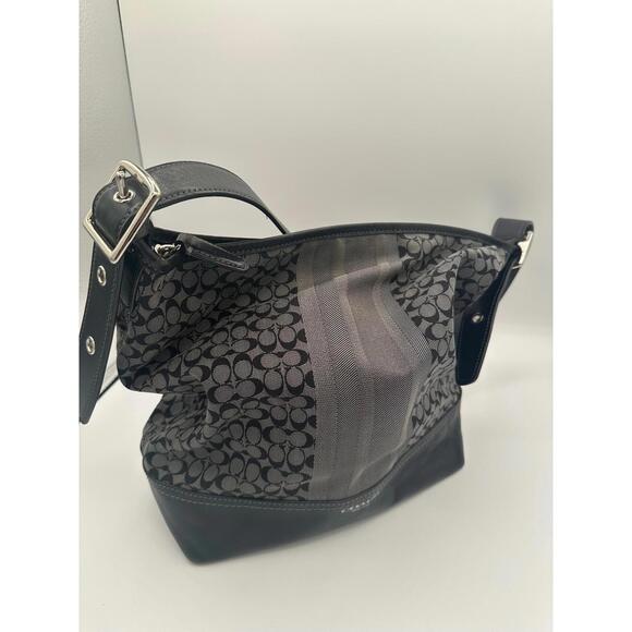 LOW START Coach Legacy 19918 Black Gray Signature Jacquard Shoulder Purse, EUC - Picture 10 of 10